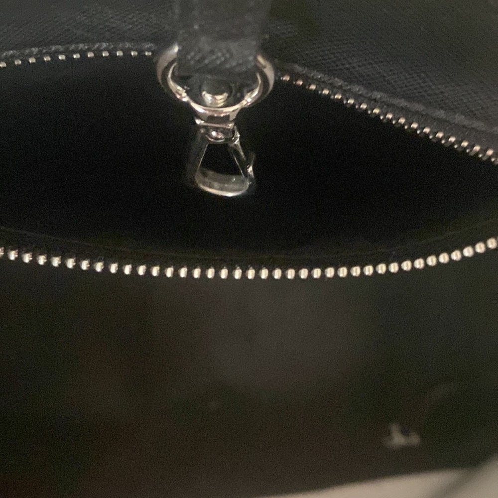 Micheal Kors Checkered Jet Set Tote in blk white - Picture 7 of 10